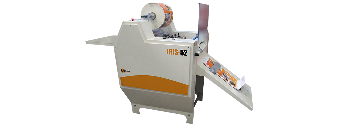 Vista completa máquina plastificar IRIS-52